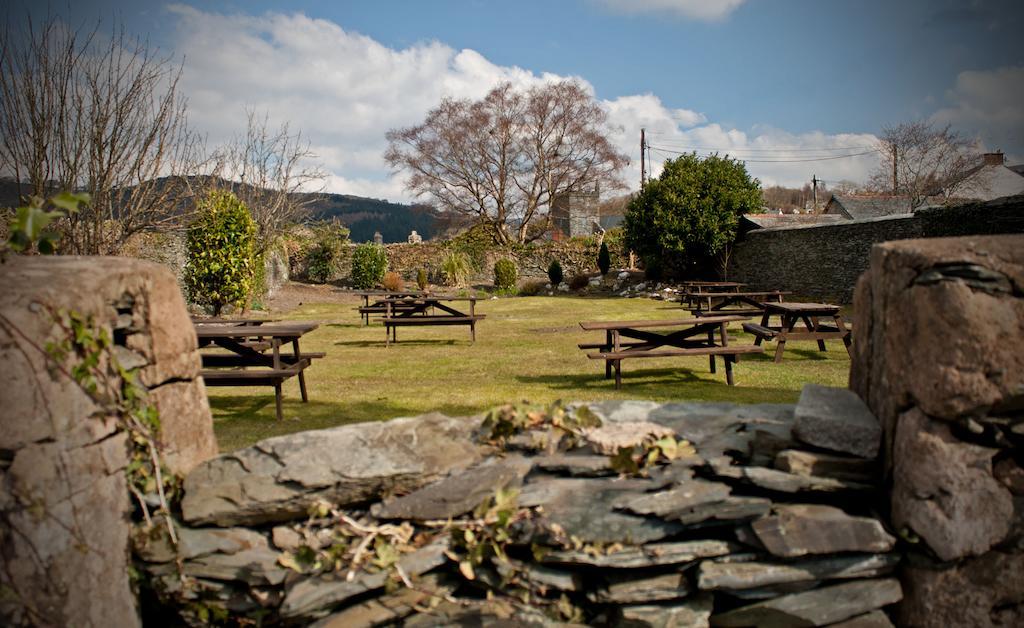 The White Lion Hotel Machynlleth Exterior photo