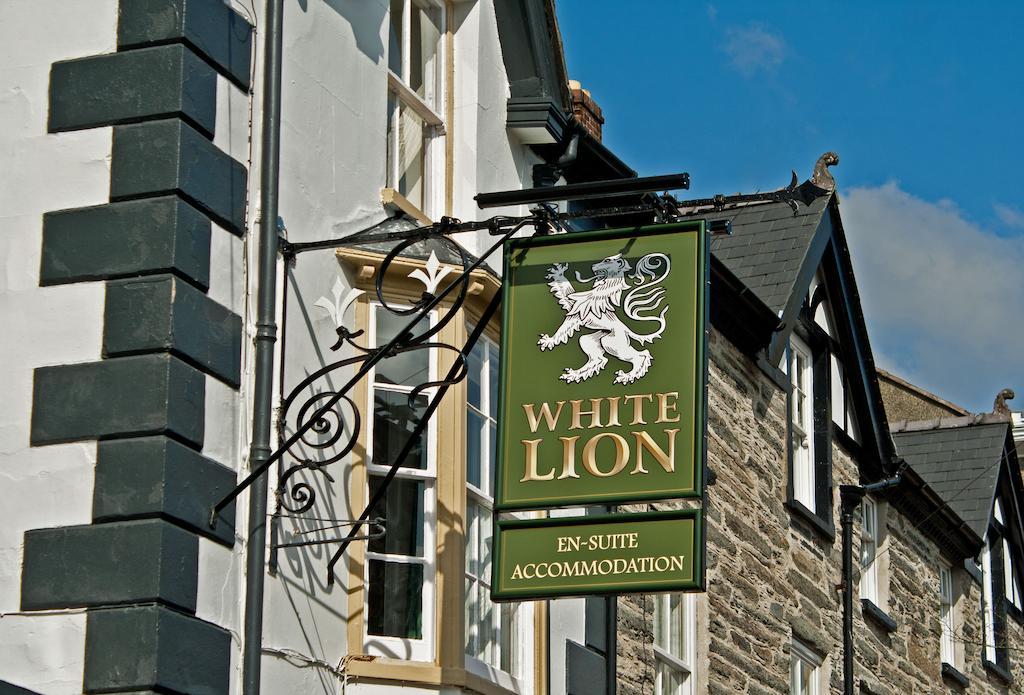 The White Lion Hotel Machynlleth Exterior photo